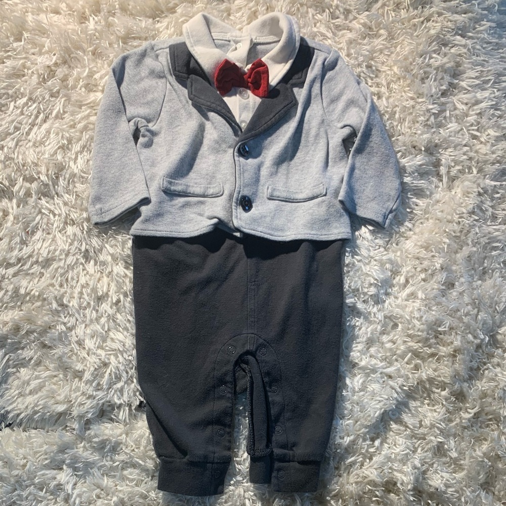 CAT & JACK BOW TIE & JACKET OUTFIT "VAMPIRE OR MAGICIAN'S HALLOWEEN COSTUME"